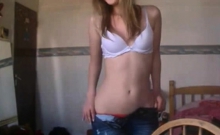 Blond svenska tonring STRIPS NAKEN