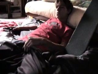 Amateur Jayden Jerks Off