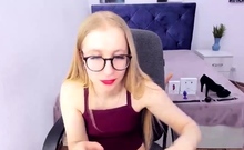 Blonde solo jerking off