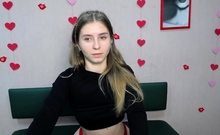 Young Ukrainian babe TaliaSunshin poses on webcam