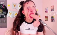 Amateur Teen georgeus brunette 2