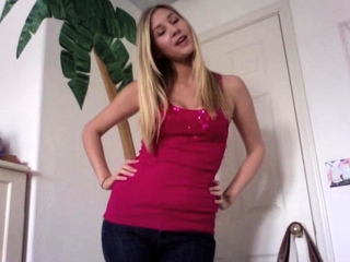 amateur sweetdesire12 flashing ass on live webcam