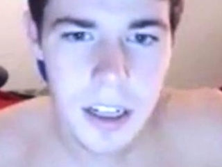 Twink's Delicious Butt on Webcam