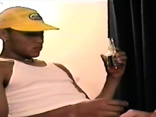 amateur straight solo wanking himself