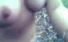 Amateur Asian Woman Loves to Exhibit Herself