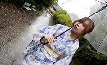 A hothouse-raised SSS-class young lady doesn't know any