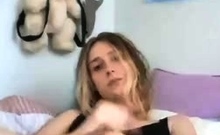 Ruutifairy Masturbates In Black Lingerie